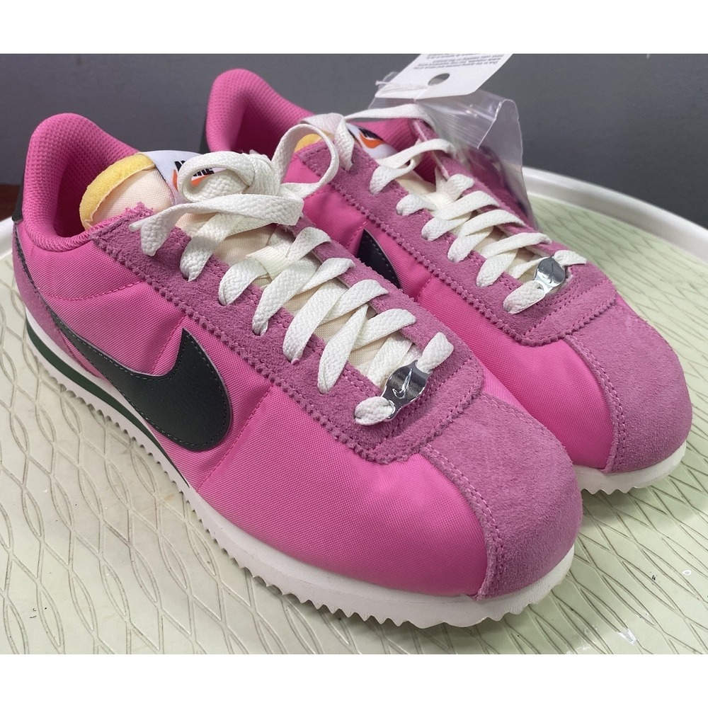 NIKE CORTEZ Women's Pink Sneakers Wider Toe Area Sz. 7.5 NWOB